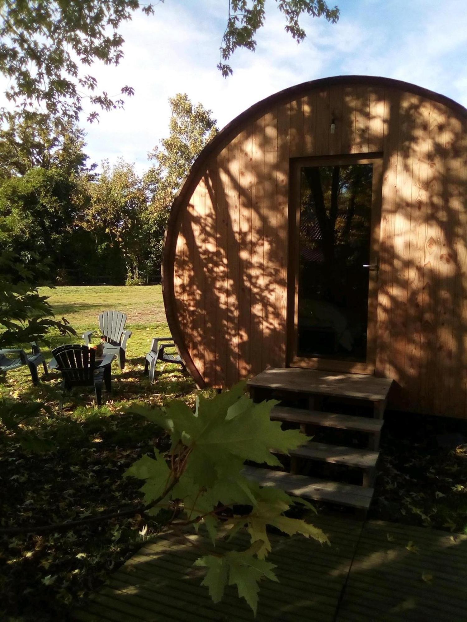 " Village Tonneaux De Tirpoil " Montilliers Habitación foto