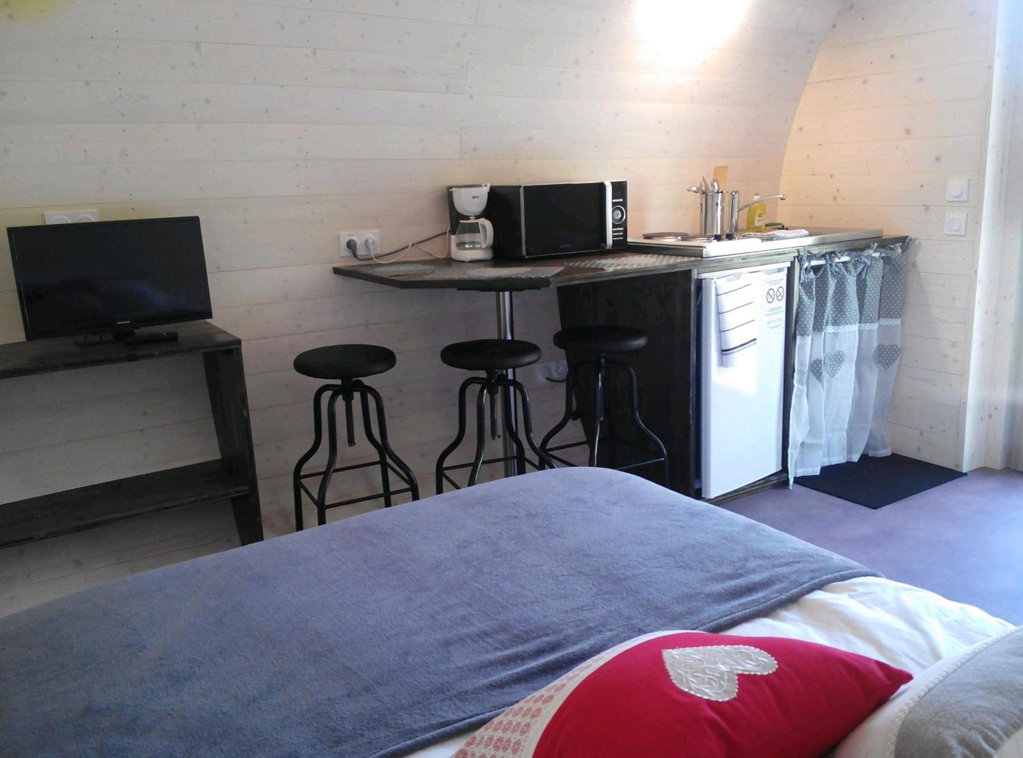 " Village Tonneaux De Tirpoil " Montilliers Habitación foto